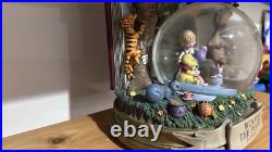 Large Disney Winnie The Pooh Music Box Snowglobe A. A. Milne Tigger's Treehouse Large Disney Winnie The Pooh Music Box Snowglobe A. A. Milne Tigger's Treehouse