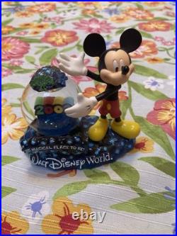 (Make Offer) Disney Snow Globe Lot Of 6 Various Globes