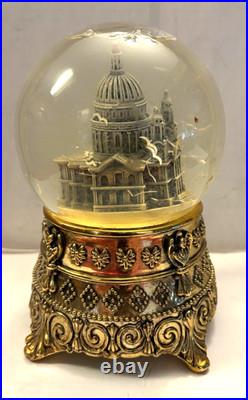 Marry Poppins Feed The Birds Musical Snowglobe St. Pauls Cathedral No Stand