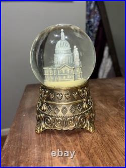 Mary Poppins Feed the Birds St. Paul's Cathedral Musical Snow Globe (No Stand)