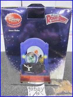 Moving & Lights Up Disney Store Exclusive Who Framed Roger Rabbit Snow Globe