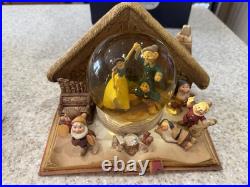 NEW 2013 Hallmark Disney Wonders Within Snow Water Globe Beauty & the Beast