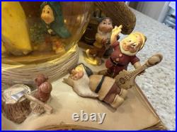 NEW 2013 Hallmark Disney Wonders Within Snow Water Globe Beauty & the Beast