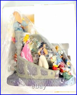 NEW Disney WDW 2004 Wishes 29 Characters Storybook Light Up Musical Snow Globe NEW Disney WDW 2004 Wishes 29 Characters Storybook Light Up Musical Snow Globe