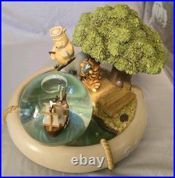 NIB Disney Store S. S. Winnie The Pooh Snow Globe Musical Box NIB Disney Store S. S. Winnie The Pooh Snow Globe Musical Box