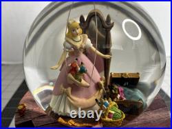 NWT Disney Cinderella A Dream Is A Wish Your Heart Makes Music Box Snow Globe