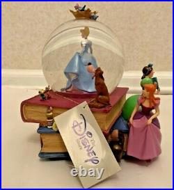 New Vintage Cinderella Musical Snow Globe Disney Princess Stepsister Rare