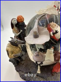 Nightmare Before Christmas Snow Globe Disney Store Exclusive Jack Captures Santa