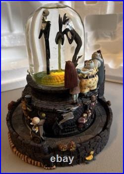 Nightmare Before Christmas Snow Globe / Music Box -RARE- US Disney Store Item Nightmare Before Christmas Snow Globe / Music Box -RARE- US Disney Store Item