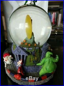 Nightmare before christmas Musical Light Up Snow Globe Original Disney 1993