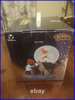 Oliver and company Disney snowglobe, missing tito head