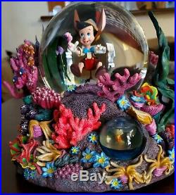 PINOCCHIO LOOKING FOR MONSTRO Under Sea Water Snow Globe Musical Disney Brahms