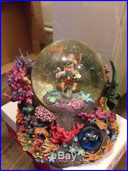 PINOCCHIO UNDER WATER Disney Monstro Sea Snow Globe Music Box Brahms Lullaby