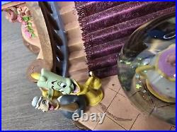 RARE 1991 Beauty and the Beast Library Double Snow Globe Music Box Works Disney