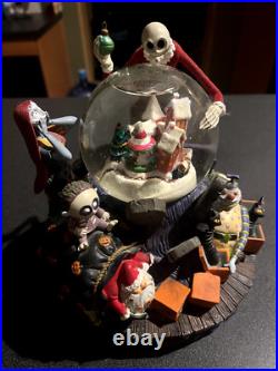 RARE 1993 Nightmare Before Christmas NBC Musical Snow Globe Disney Store