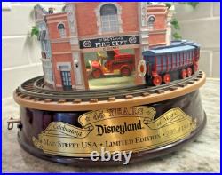 RARE Collectors' Disneyland Main Street Snow Globe Lights & Music Box L108 LE