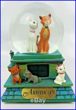 RARE DISNEY ARISTOCATS Snow Globe Music Box with Lights