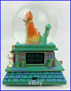 RARE DISNEY ARISTOCATS Snow Globe Music Box with Lights