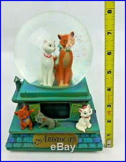 RARE DISNEY ARISTOCATS Snow Globe Music Box with Lights