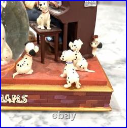 RARE Disney 101 Dalmatians Musical Light-Up Snow Globe Cruella De Vil PRISTINE
