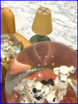 RARE Disney 101 Dalmatians Musical Light-Up Snow Globe Cruella De Vil PRISTINE