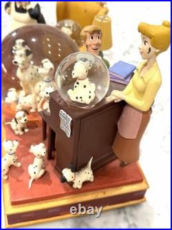 RARE Disney 101 Dalmatians Musical Light-Up Snow Globe Cruella De Vil PRISTINE