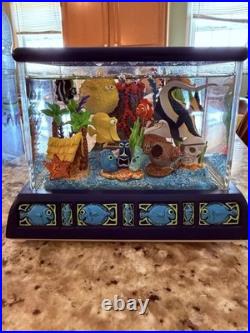 RARE Disney Finding Nemo Snow Globe Music Box Fish Tank Tiny Bubbles WORKING