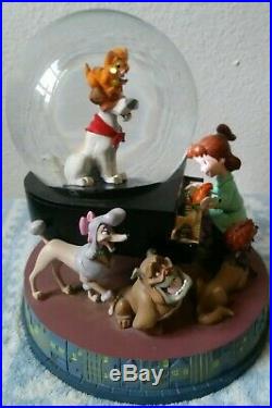 RARE Disney Oliver And Company Snow Globe