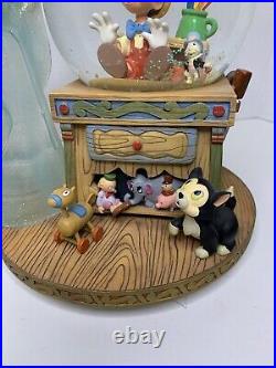RARE Disney Pinocchio Blue Fairy Figaro Jiminy Figure Musical Snow Globe