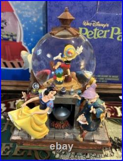 RARE Disney Pinocchio Share a Dream Come True Glitter Snow Globe-NIB