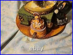 RARE Disney Pinocchio Toyland Fishbowl Cleo Figaro Musical Snow Globe Jln