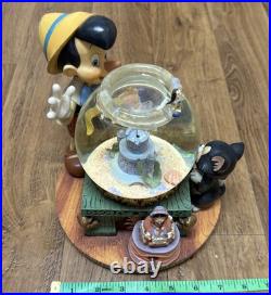 RARE Disney Pinocchio Toyland Fishbowl Cleo Figoro Musical Snow Globe