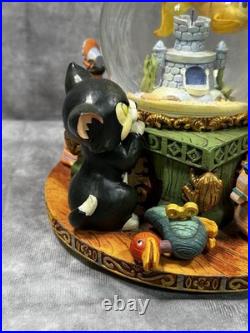 RARE Disney Pinocchio Toyland Fishbowl Musical Snow Globe Cleo Figoro