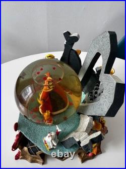 RARE Disney Store Alice in Wonderland Snow Globe Queen Hearts READ
