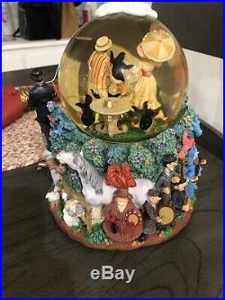 RARE Lets Go Fly A Kite Mary Poppins Statue/Snow Globe GREAT Condition