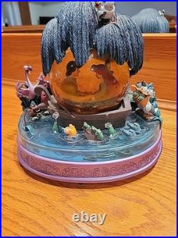RARE VINTAGE Kiss The Girl Snowglobe DISNEY Musical Collectible