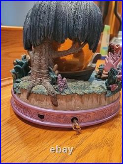 RARE VINTAGE Kiss The Girl Snowglobe DISNEY Musical Collectible