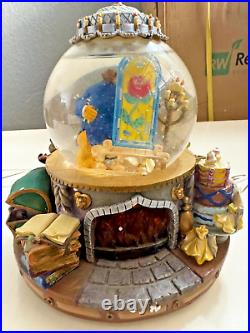 RARE VTG Disney Beauty And The Beast Musical Lighted Snowglobe Snow Water Globe