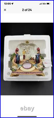 RARE Vintage 1948 Walt Disney Musical Snow Globe Cinderella (Batt-Op) RARE Vintage 1948 Walt Disney Musical Snow Globe Cinderella (Batt-Op)