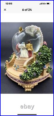 RARE Vintage 1948 Walt Disney Musical Snow Globe Cinderella (Batt-Op) RARE Vintage 1948 Walt Disney Musical Snow Globe Cinderella (Batt-Op)