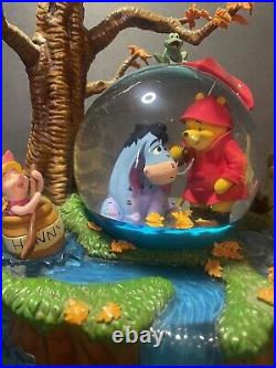 RARE Winnie The Pooh Rainey Day Musical Snow Globe Disney