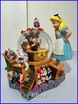 Rare Disney Alice In Wonderland Snow Globe Music Box Courtroom scene Rare Disney Alice In Wonderland Snow Globe Music Box Courtroom scene