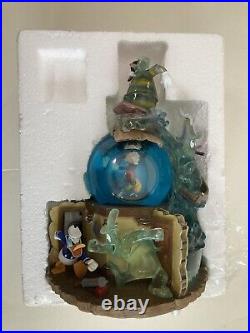 Rare Disney Lonesome Ghost Snow globe. Grims Grinning Ghosts