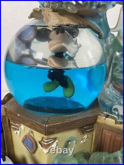 Rare Disney Lonesome Ghost Snow globe. Grims Grinning Ghosts