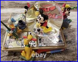 Rare Disney Mickey & Friends Musical/Light Up Large Snow Globe Comic Strip Store