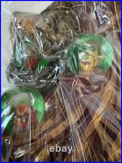 Rare Disney Snow Globe New in Package The Evil Queen Snow Globe Figurine