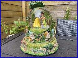 Rare Disney Snow White & Seven Dwarfs Large Snow Globe The Dwarf Yodel Song