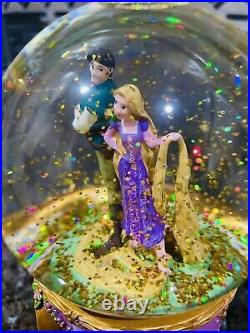 Rare Disney Tangled Rapunzel and Flynn Ryder Snow Globe