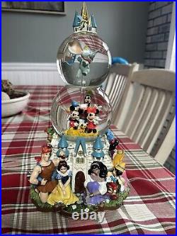 Rare Disney World Cinderella castle Snow Globe Snow Globe Music Box