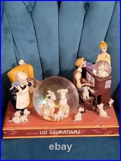 Rare HTF Disney 101 Dalmatians Family Time Musical Snow Globe Please Read